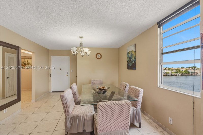 Apartment for rent at Allington Towers 4G (Availabl