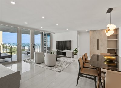 Alquiler de apartamento en 1500 Ocean Drive 1003