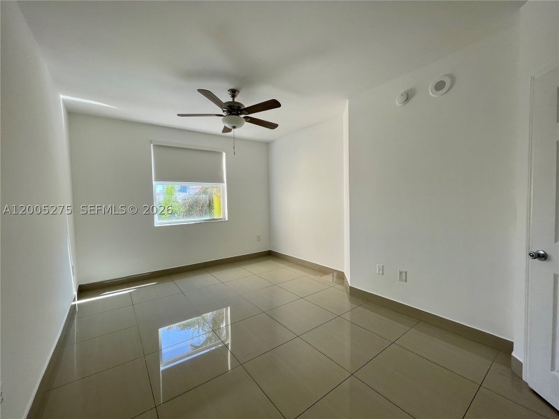 Alquiler de apartamento en Porto Bellagio 1517