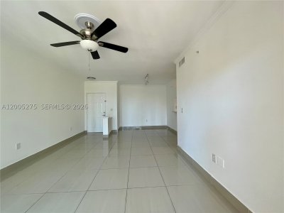 Alquiler de apartamento en Porto Bellagio 1517