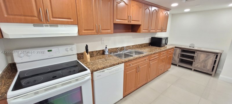 Comprar apartamento en Del Prado South Tower 402