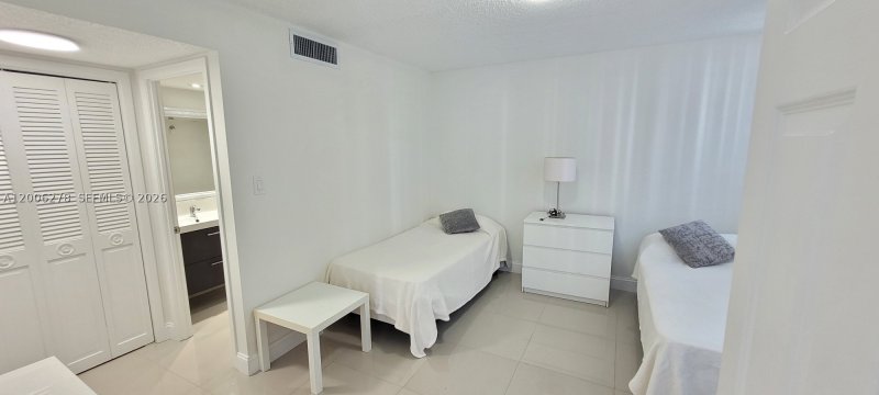 Comprar apartamento en Del Prado South Tower 402