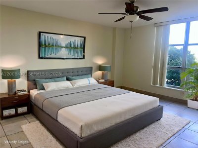 Alquiler de apartamento en Mystic Pointe 300 511
