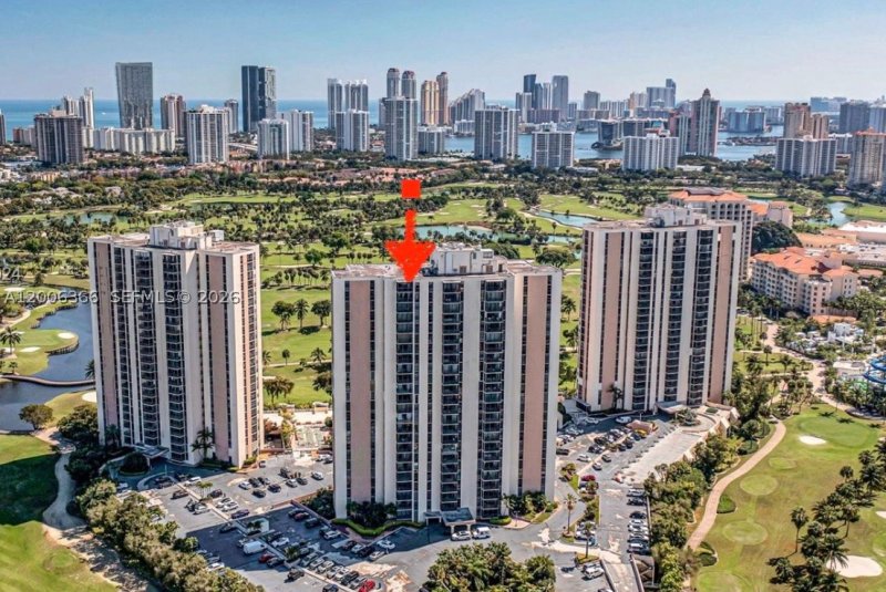 Condo for sale at Coronado I PH22