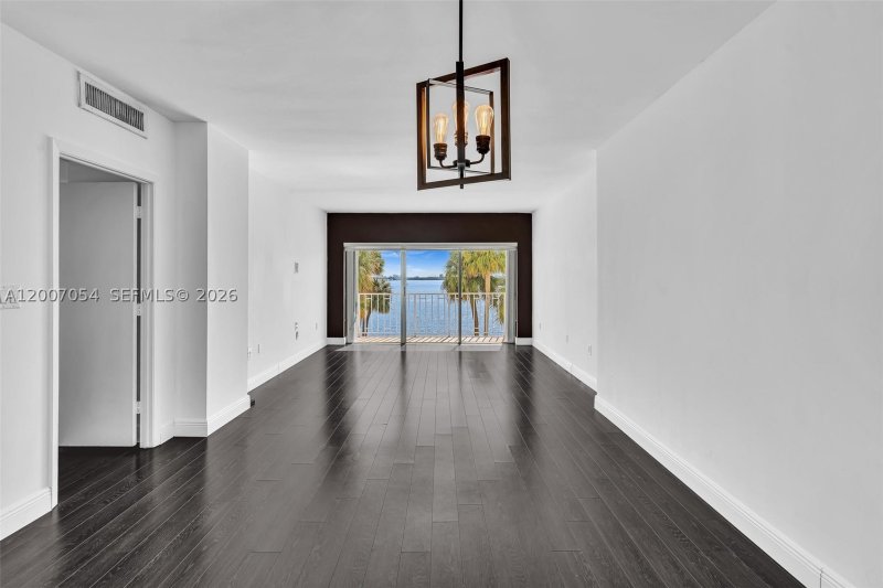 Apartment for rent at Arlen House 228