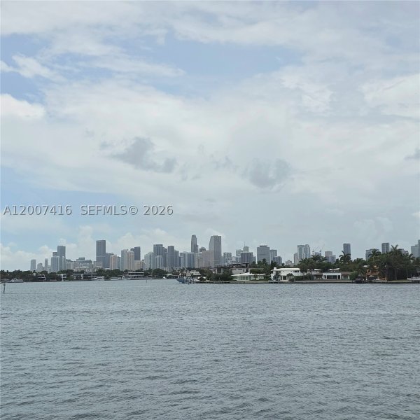 Condo for sale at Island Terrace 5A