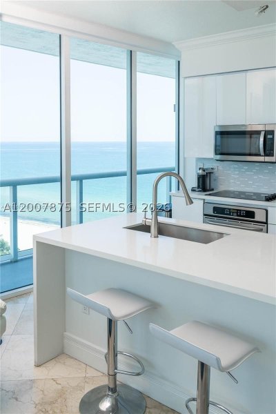Apartment for rent at Bel Aire 1609