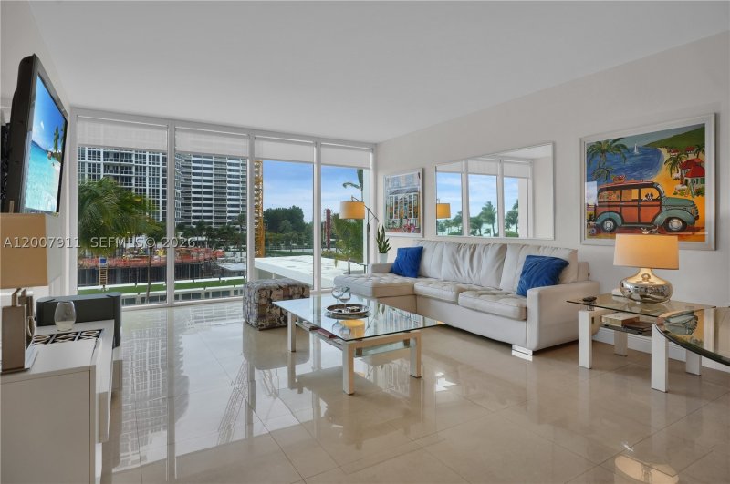 Comprar apartamento en Harbour House 315