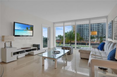 Comprar apartamento en Harbour House 315
