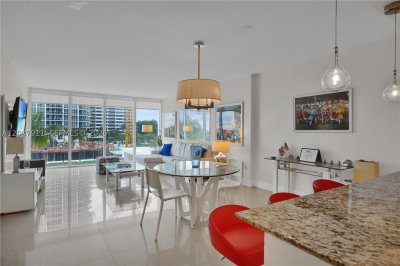 Comprar apartamento en Harbour House 315