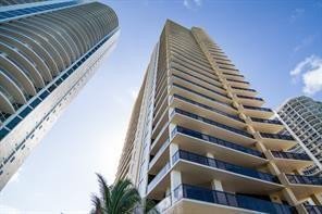 Alquiler de apartamento en Sayan 2304