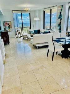 Alquiler de apartamento en Sayan 2304