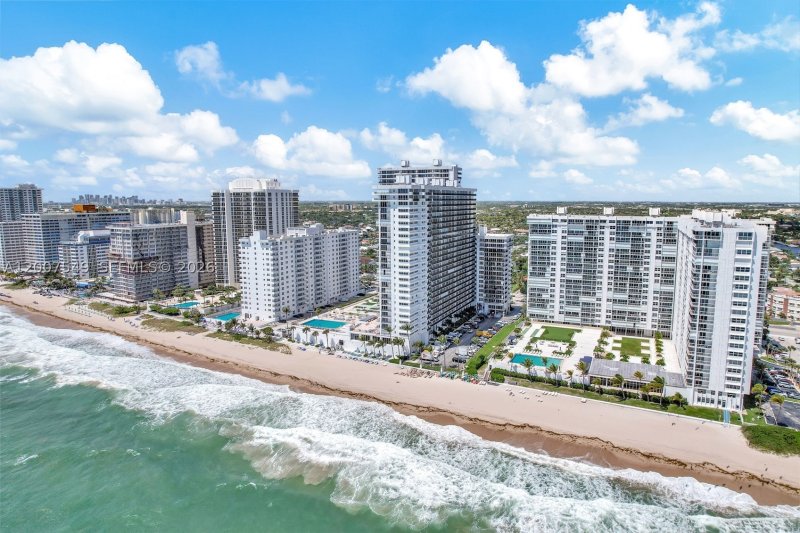 Apartment for rent at Plaza South 2F