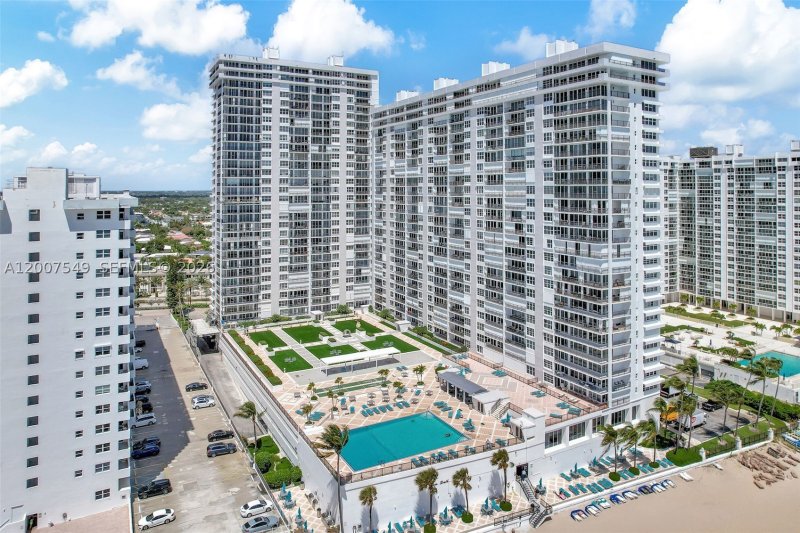 Apartment for rent at Plaza South 2F