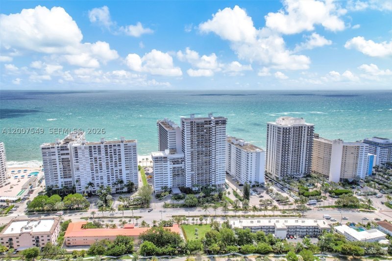 Apartment for rent at Plaza South 2F