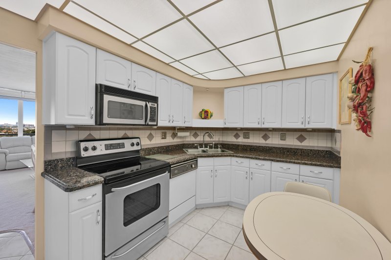 Condo for sale at Coral Ridge Towers 1406