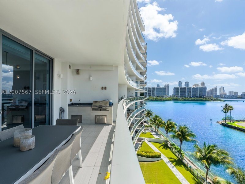 Comprar apartamento en Echo Aventura 505
