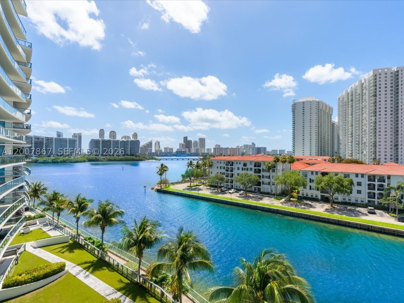 Comprar apartamento en Echo Aventura 505