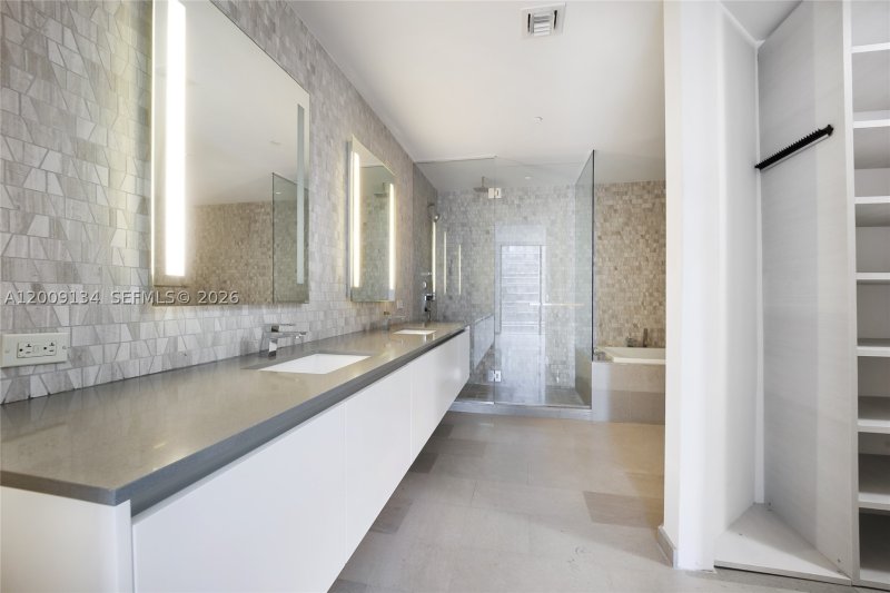 Comprar apartamento en Brickell City Centre Rise 1009