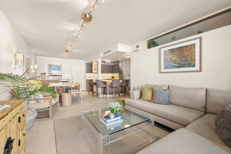 Condo for sale at Parc Plaza 8F