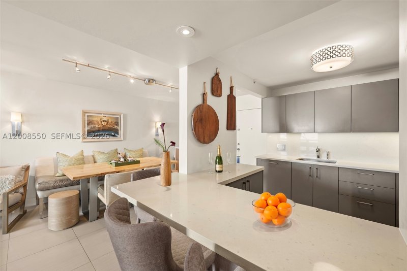 Condo for sale at Parc Plaza 8F