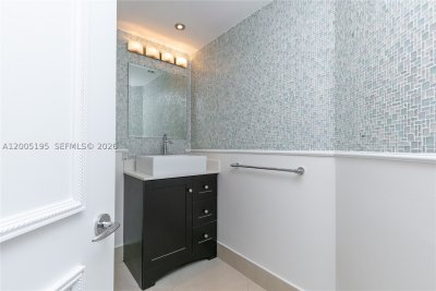 Comprar apartamento en Atlantic Two at The Point LPH 2902