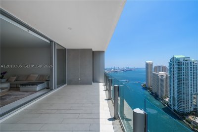 Comprar apartamento no Aston Martin Residences 3503C