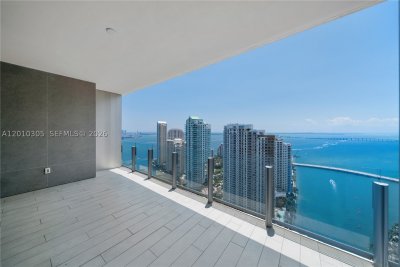 Comprar apartamento no Aston Martin Residences 3503C