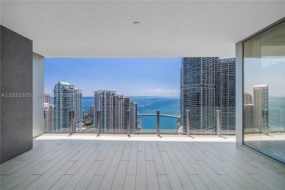 Comprar apartamento no Aston Martin Residences 3503C