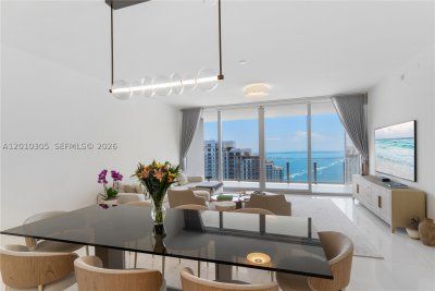Comprar apartamento no Aston Martin Residences 3503C