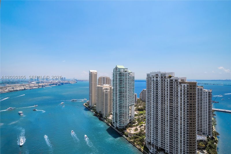 Comprar apartamento en Aston Martin Residences 3503C