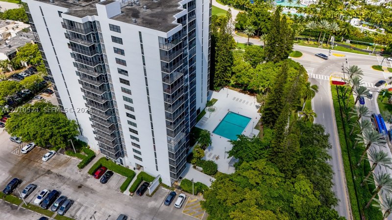 Condo for sale at Bonavida 504