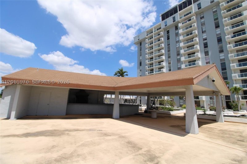 Condo for sale at Sailboat Cay 404