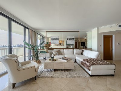 Comprar apartamento no 2000 Williams Island 2503