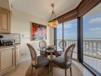Comprar apartamento no 2000 Williams Island 2503