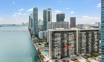 Comprar apartamento en Charter Club Condos 706