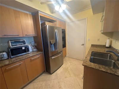 Aluguel de apartamento no Ocean Three 1602