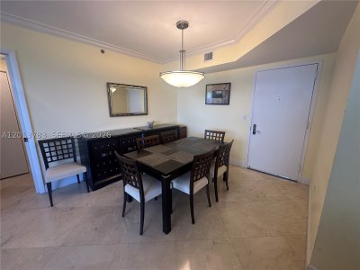 Aluguel de apartamento no Ocean Three 1602