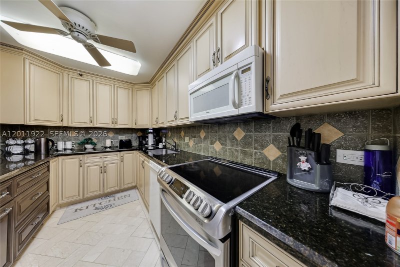 Condo for sale at Waterview 1146