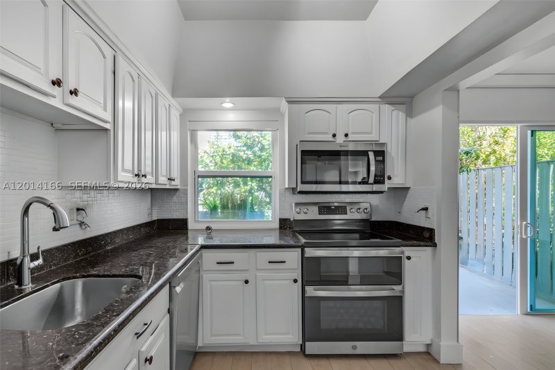 Condo for sale at Cape Florida Club 108