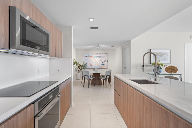 Apartment for rent at Tiffany House 1102