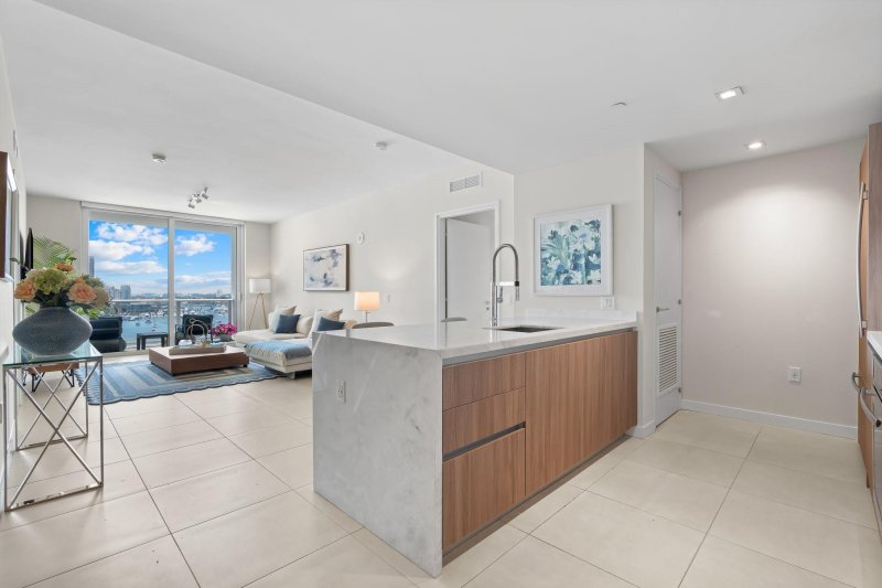 Apartment for rent at Tiffany House 1102