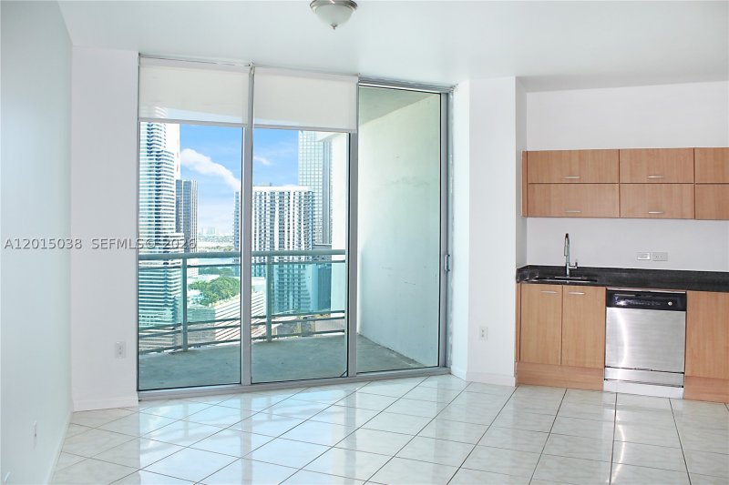 Alquiler de apartamento en Wind by Neo 2713