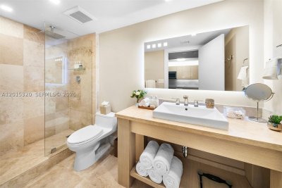 Alquiler de apartamento en Roney Palace 1129