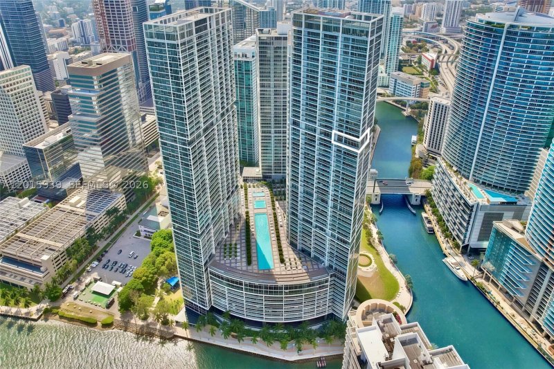 Condo for sale at Icon Brickell Tower I 4101