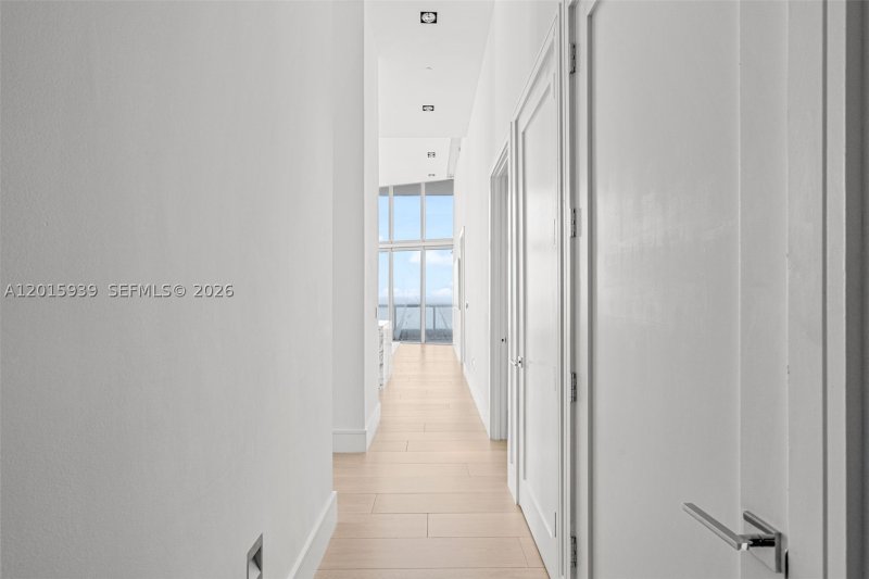 Condo for sale at Icon Brickell Tower I 4101