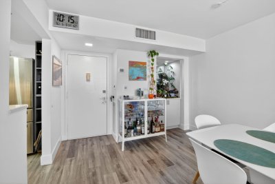 Comprar apartamento en East Point Towers 1121