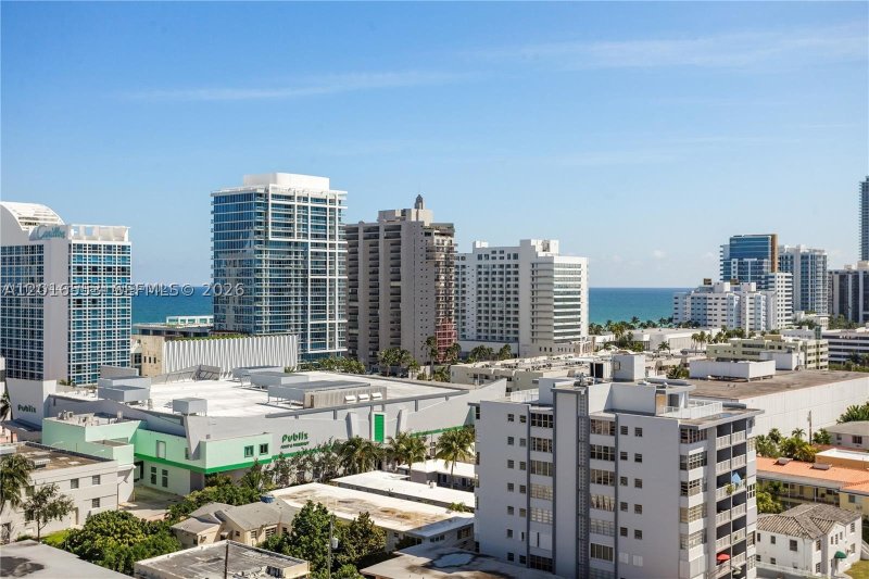 Apartment for rent at 401 Blu 1404