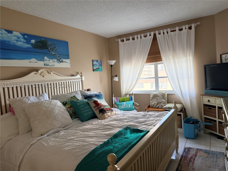 Apartment for rent at The Hemispheres 4B