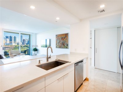 Metropolitan at Brickell Apt #903